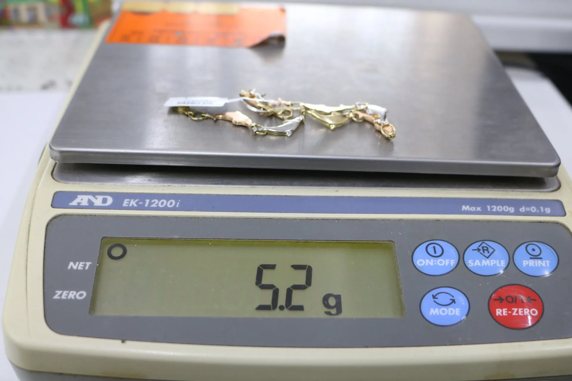 14K Three-Tone Dolphin Bracelet (Length 8 Inches)