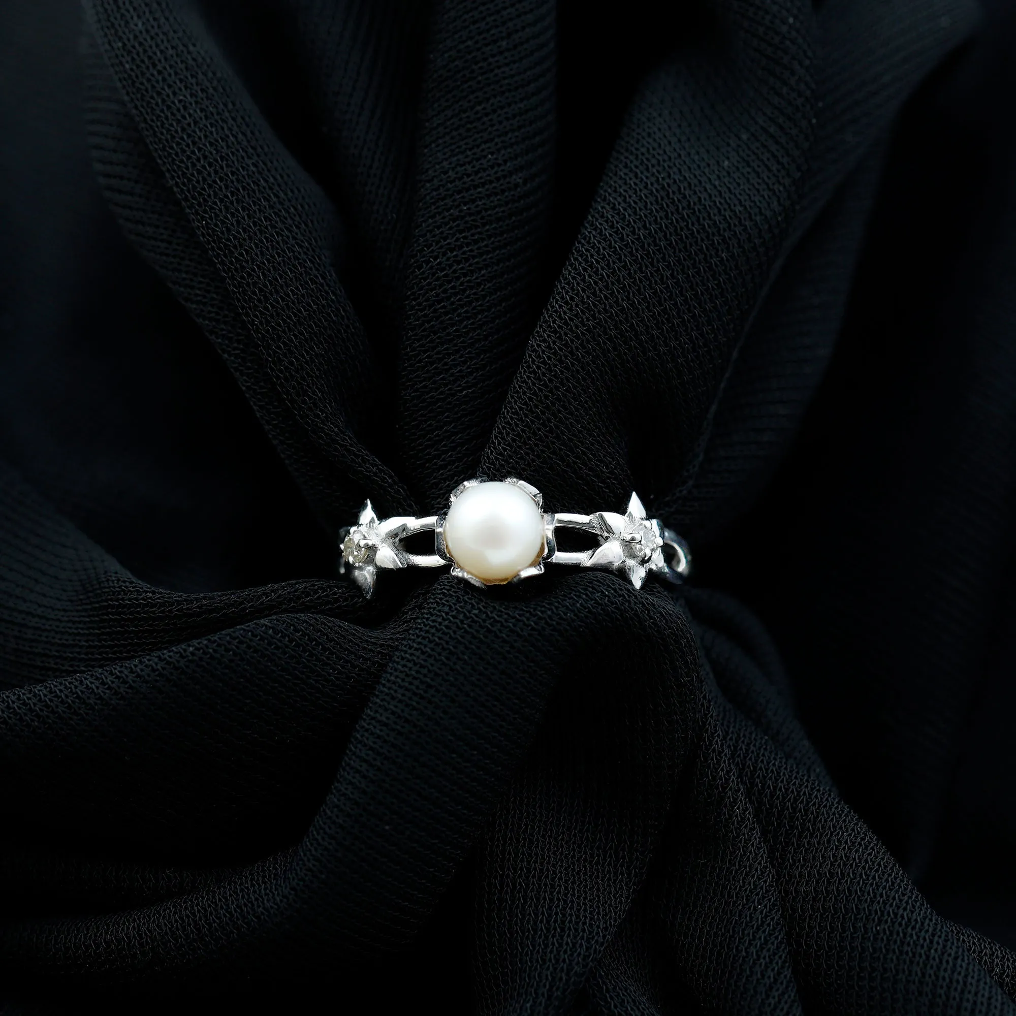 2.25 CT Freshwater Pearl and Diamond Flower Ring in Gold