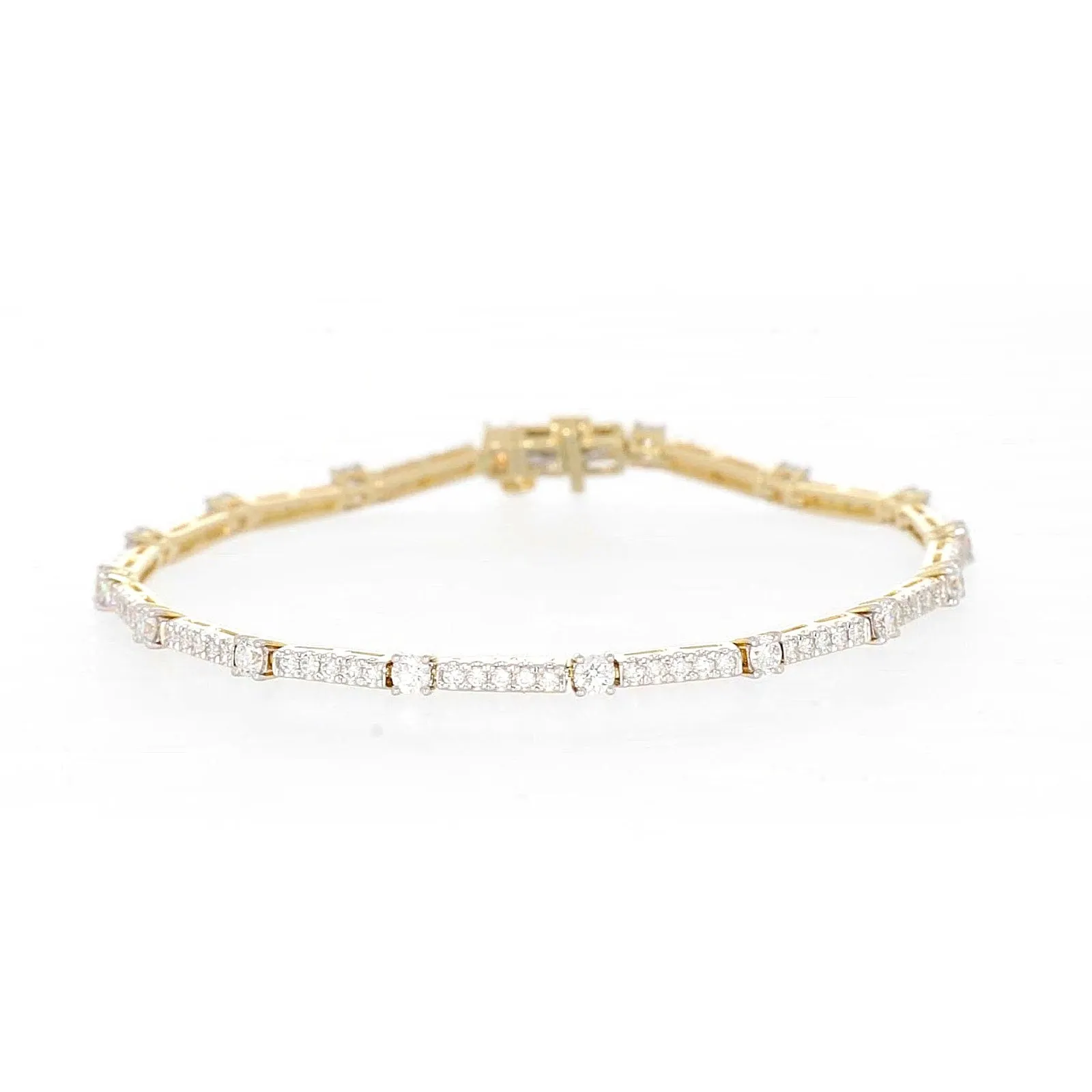 Celebration 9ct Yellow Gold Round Brilliant Cut 2 Carat tw of Lab Grown Diamonds Bracelet
