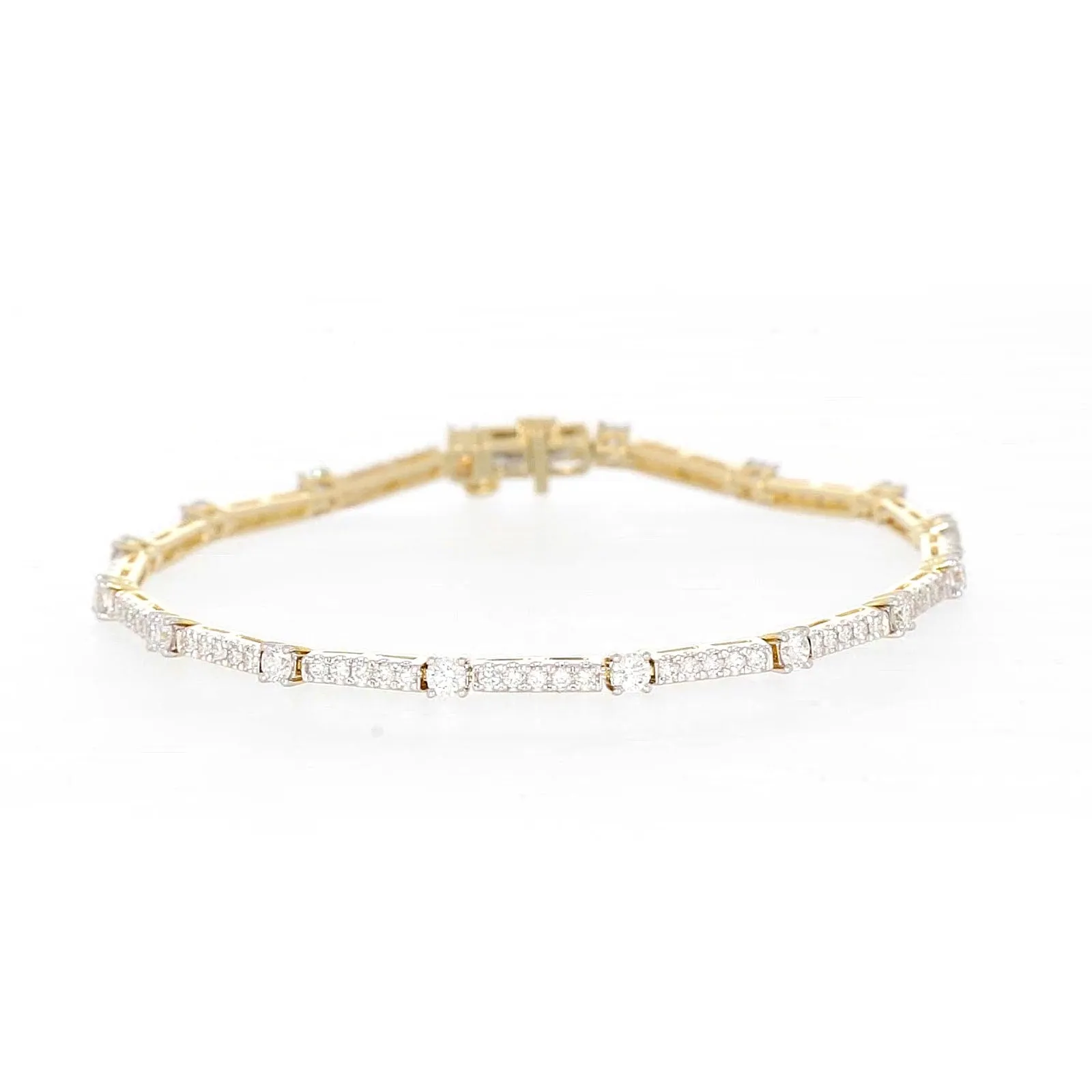 Celebration 9ct Yellow Gold Round Brilliant Cut 2 Carat tw of Lab Grown Diamonds Bracelet