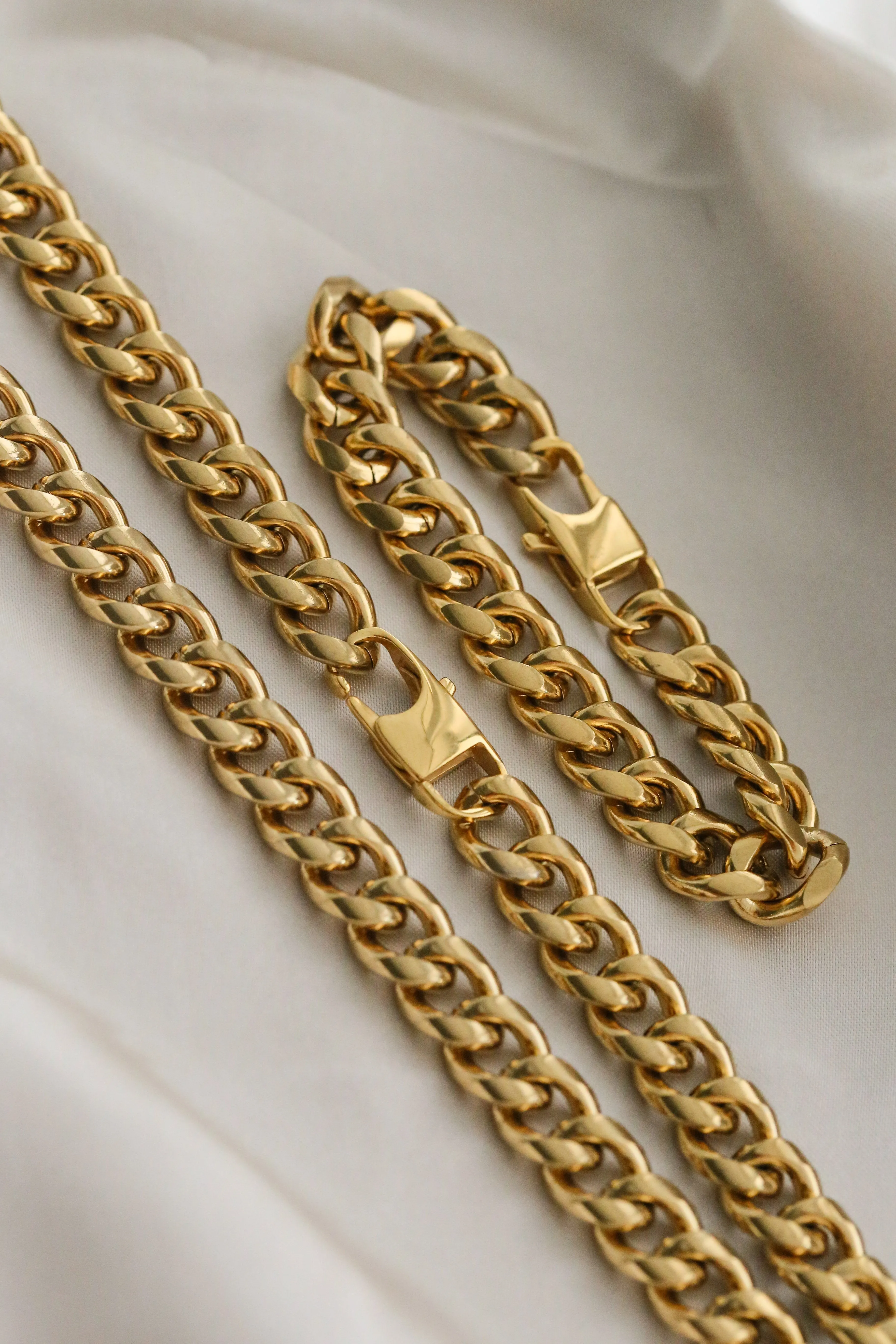 Chelsea Chain Set