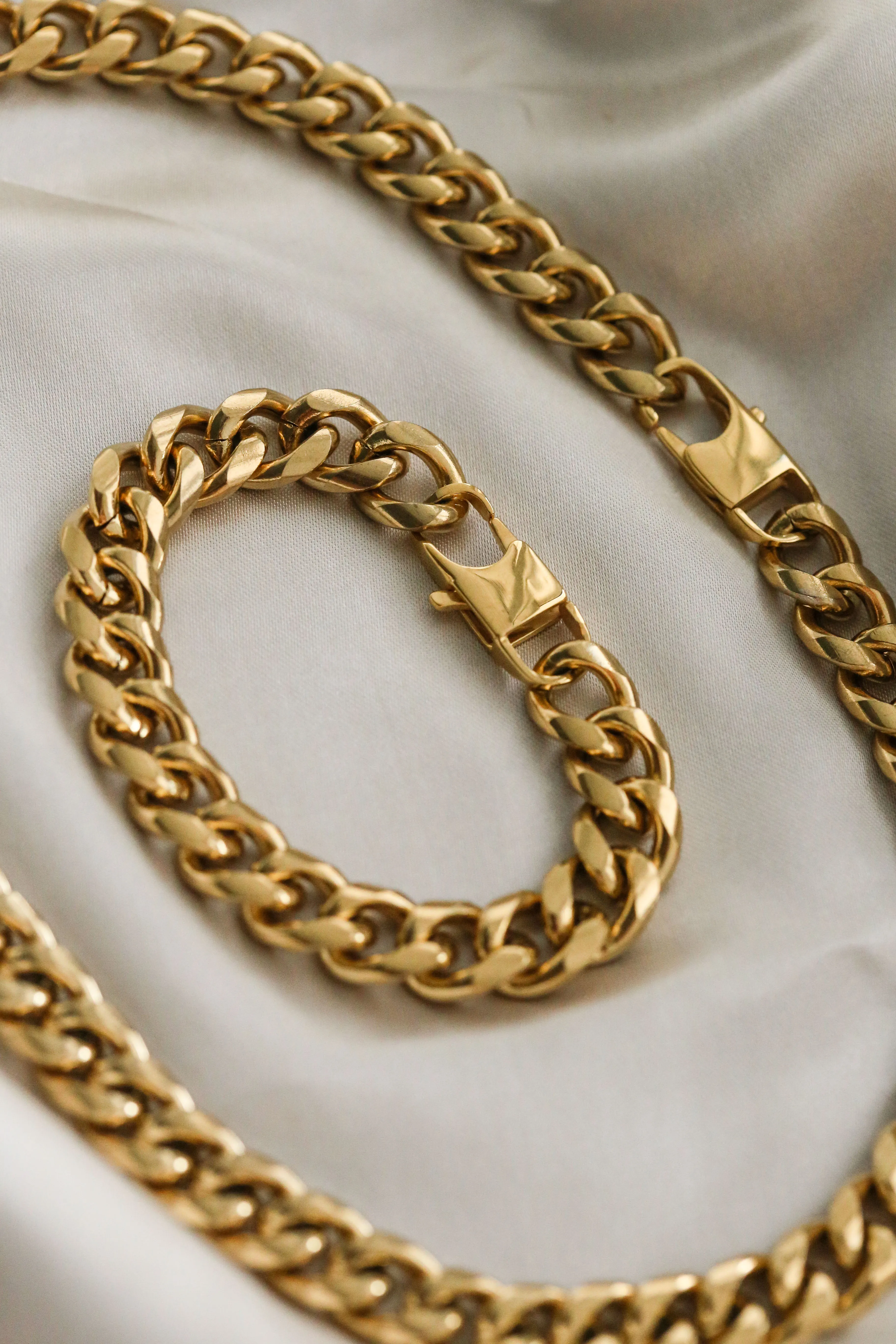 Chelsea Chain Set