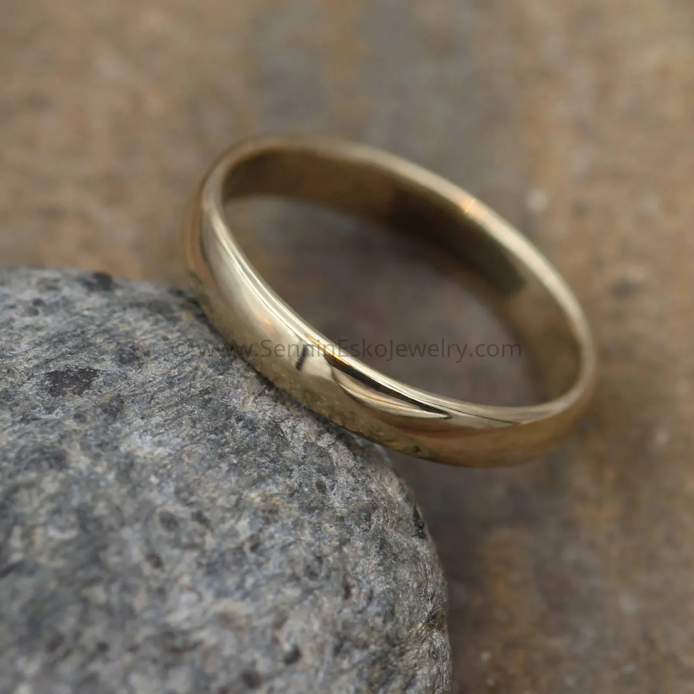 Comfort Fit 14kt Yellow Gold 4x1.4mm Band - Glossy Finish