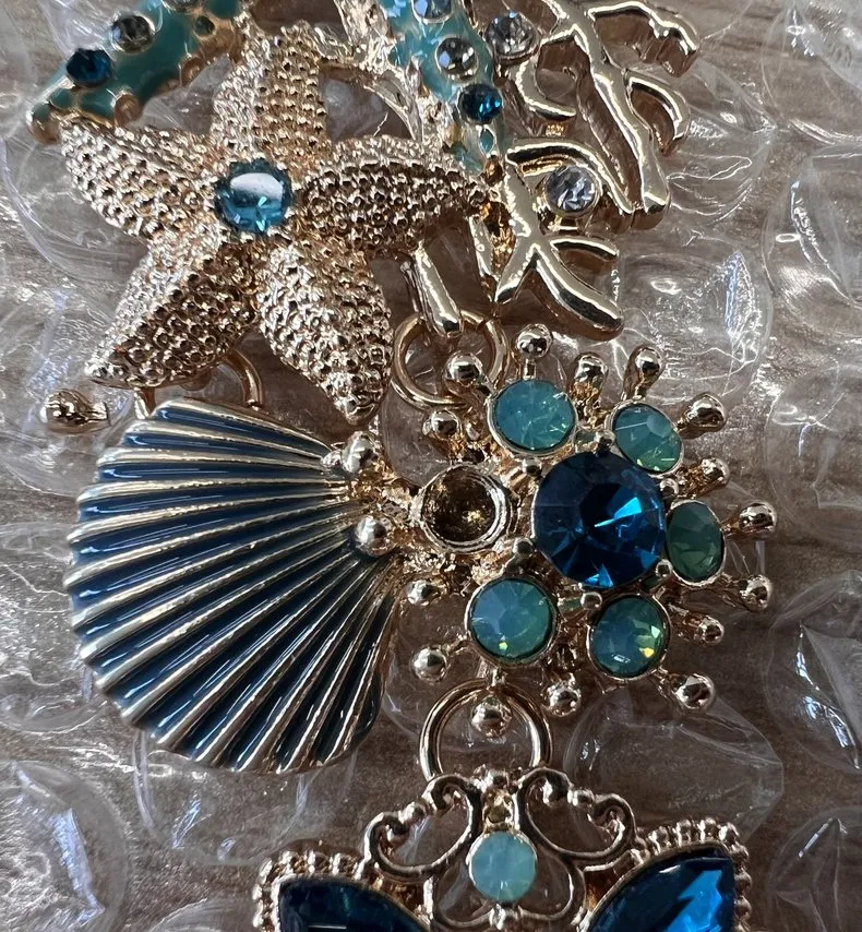 Elegant Bracelets for Chic Women