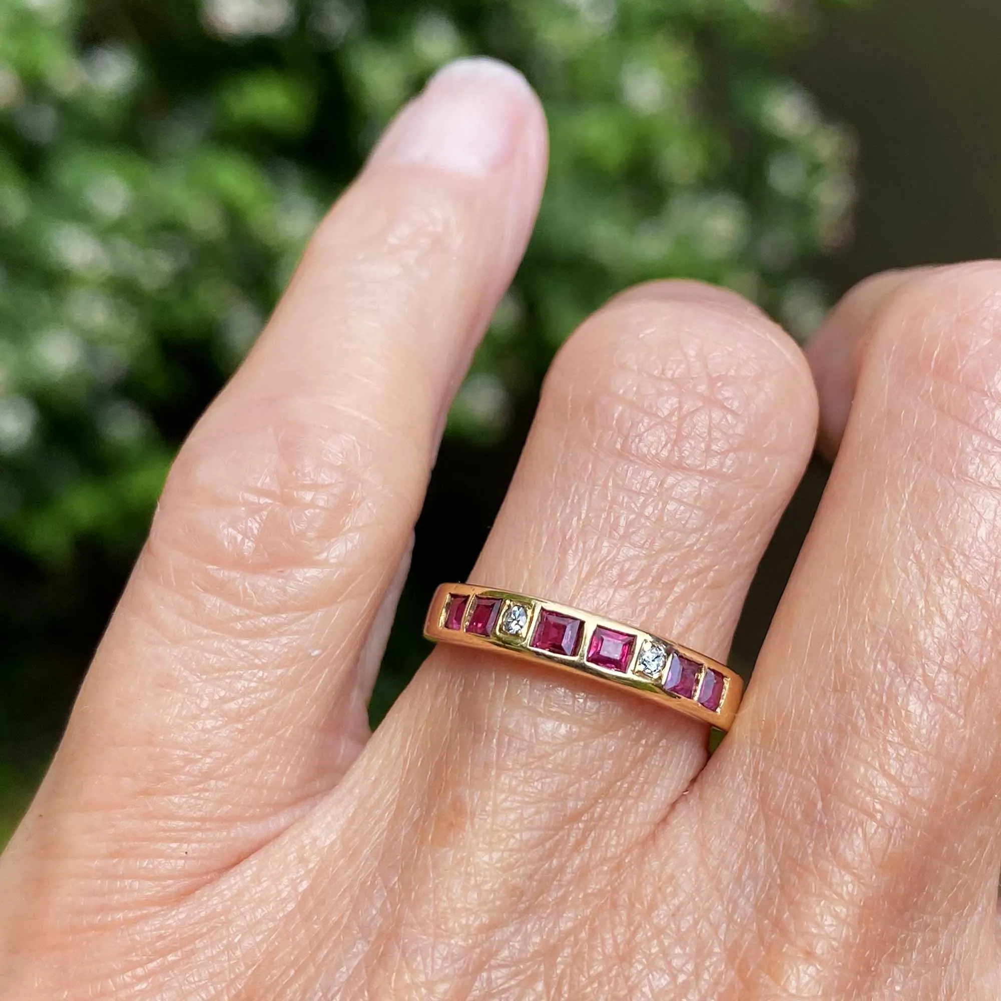 Fine 14K Gold Carré Cut Ruby Diamond Ring Band