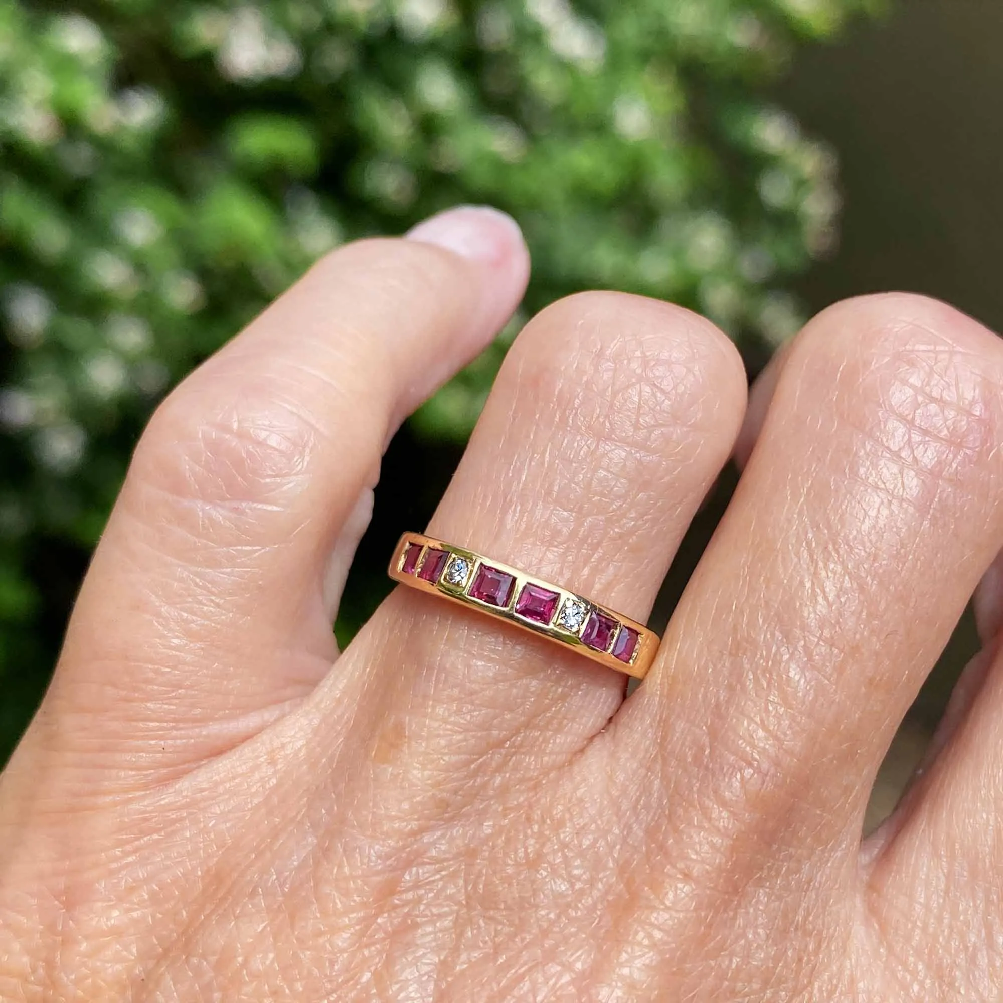 Fine 14K Gold Carré Cut Ruby Diamond Ring Band