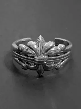 Fleur de Lis Toe Ring