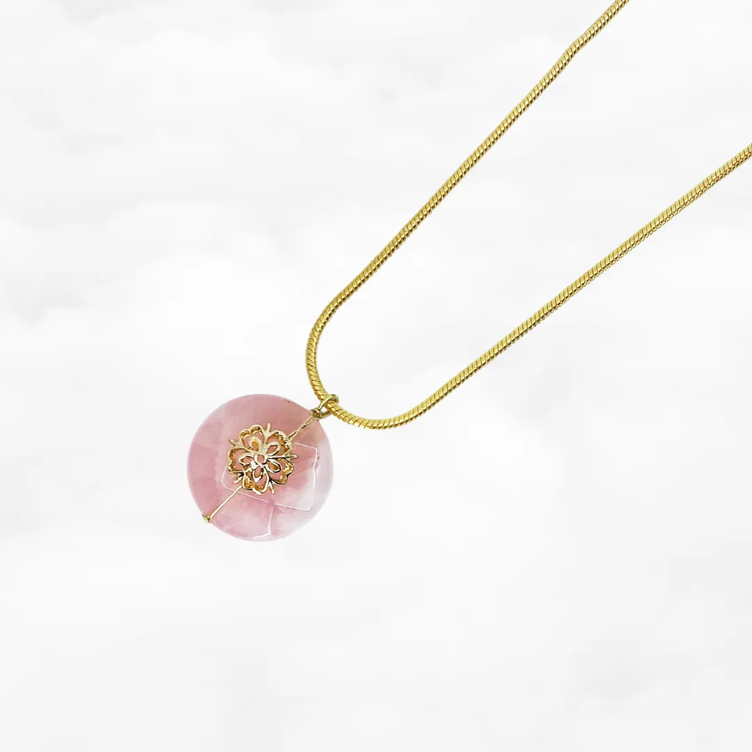 Gold Flower Rose Quartz Necklace