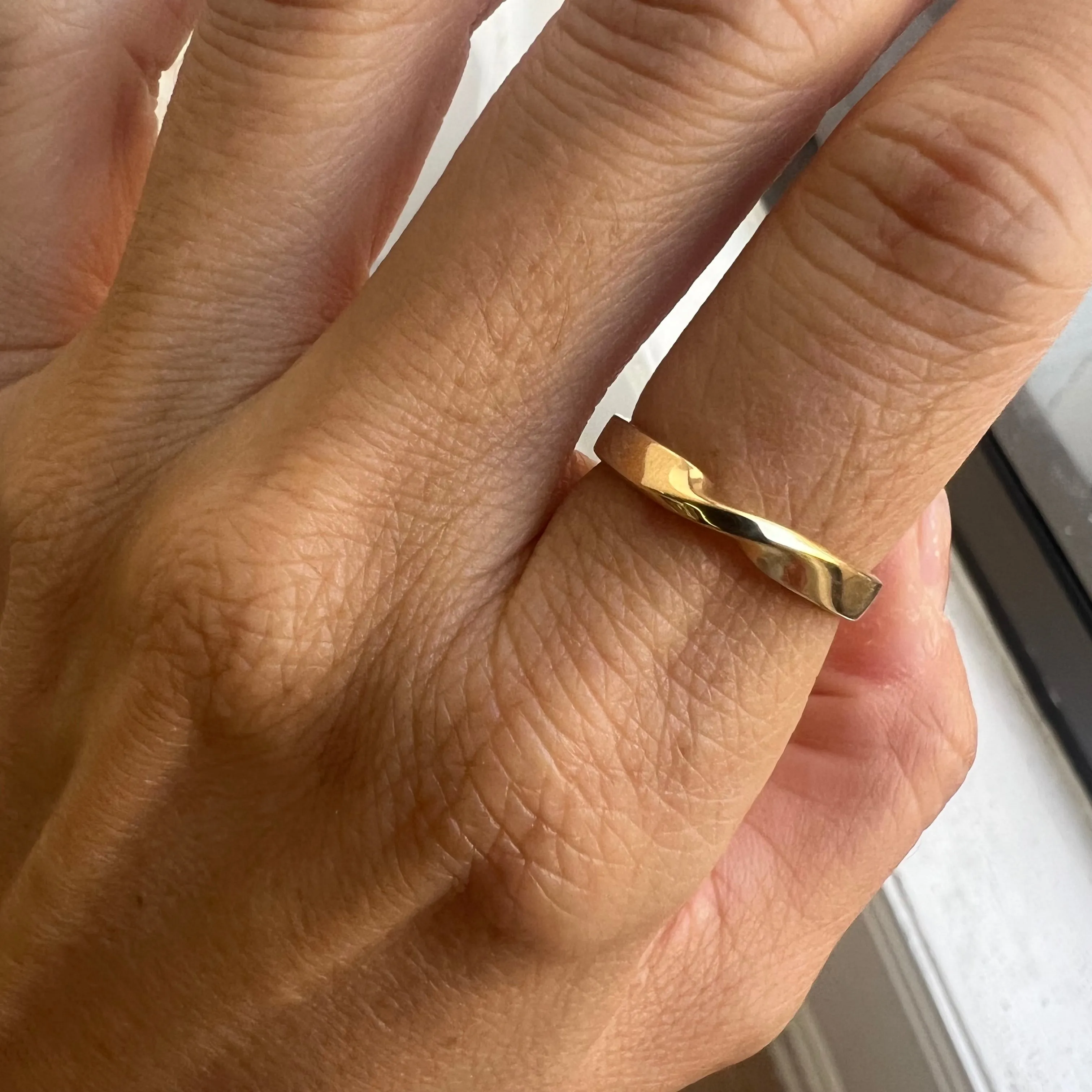 Gold Mini Twisted Band (ready to ship option)*
