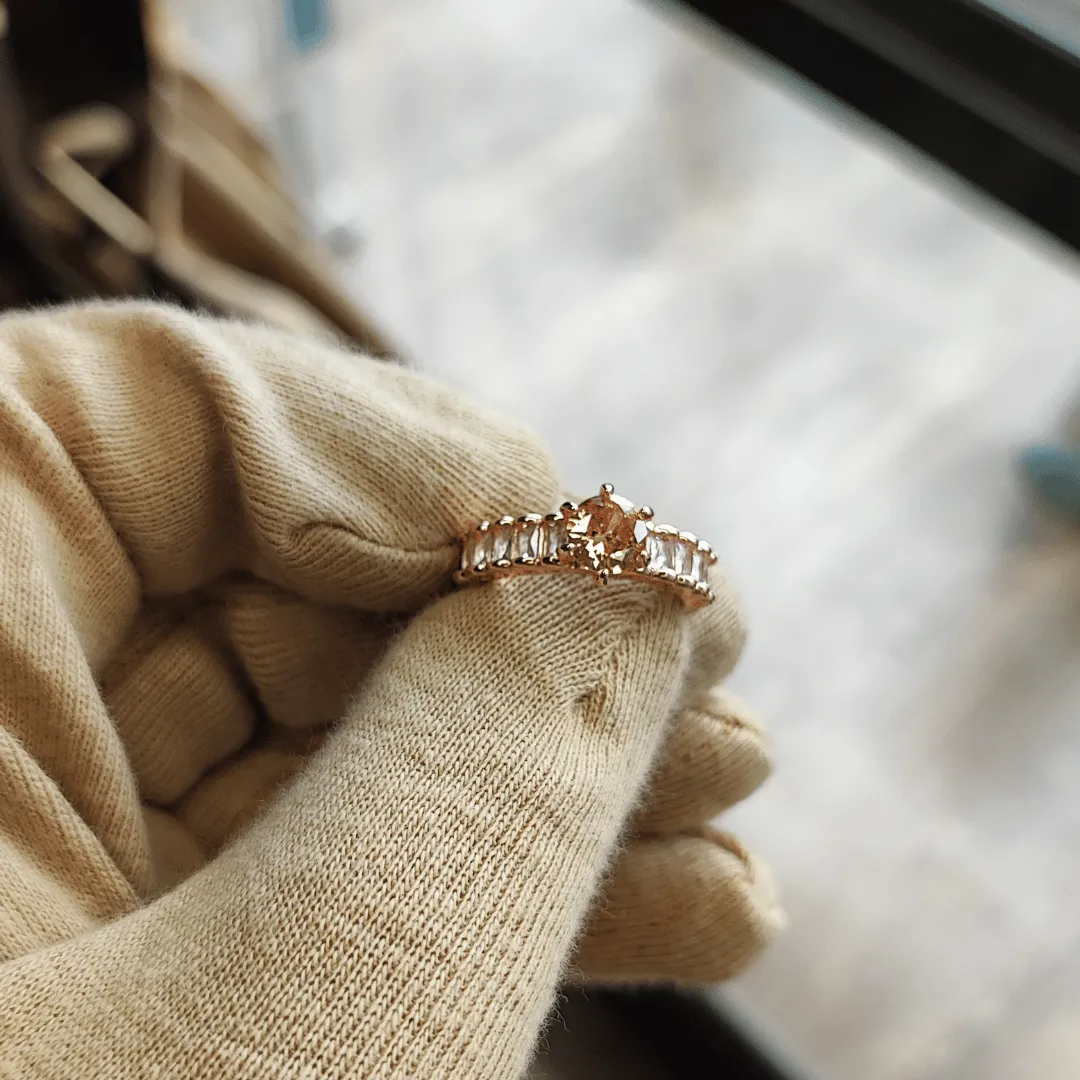 Jewelestia Radiant Rose Ring