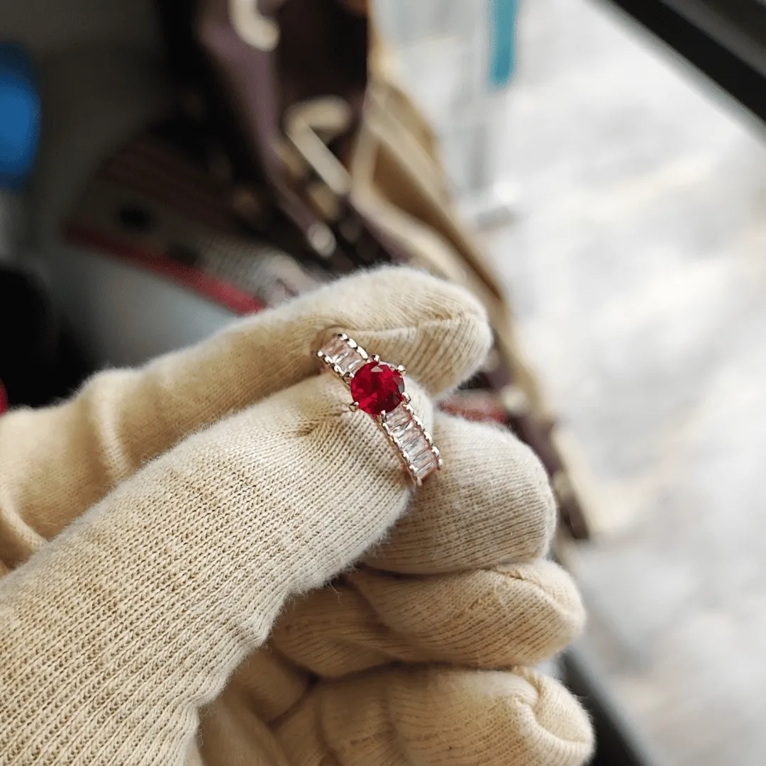 Jewelestia Radiant Rose Ring