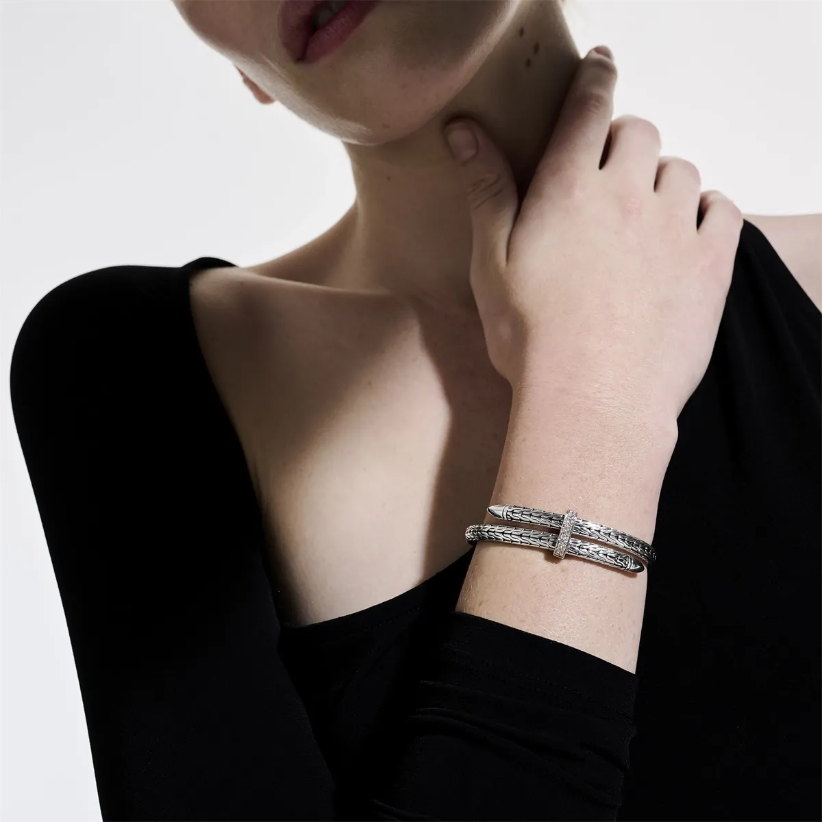 John Hardy Classic Chain Diamond Pave Bypass Flex Bracelet