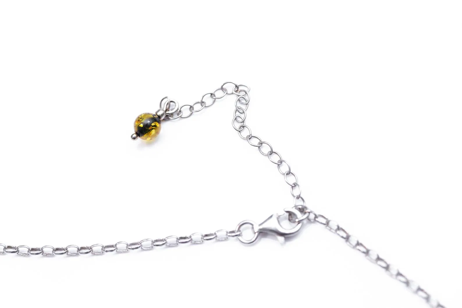 Lotus Motif Midi Green Amber Pendant