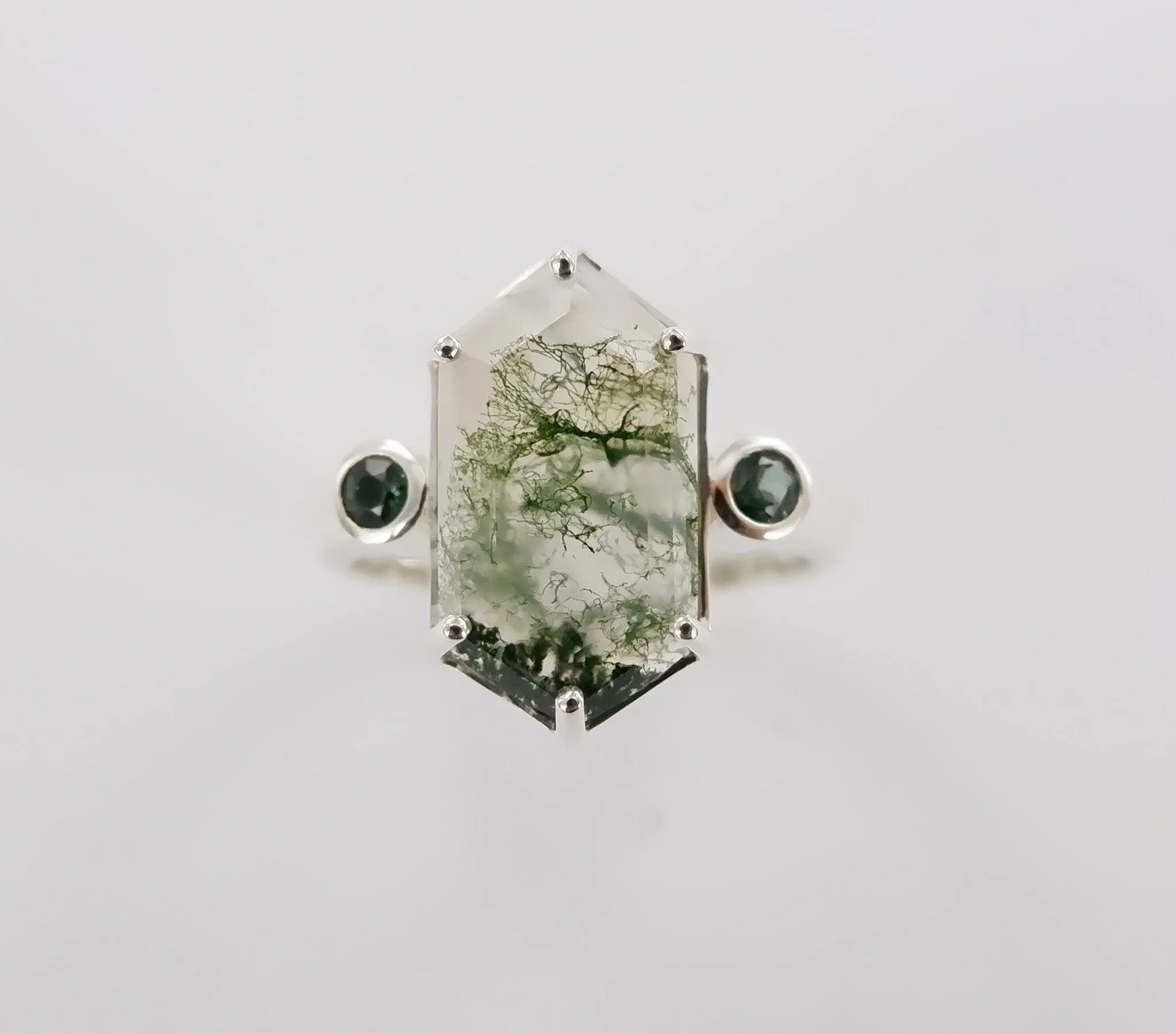 Moss Agate Dreaming Ring Ai