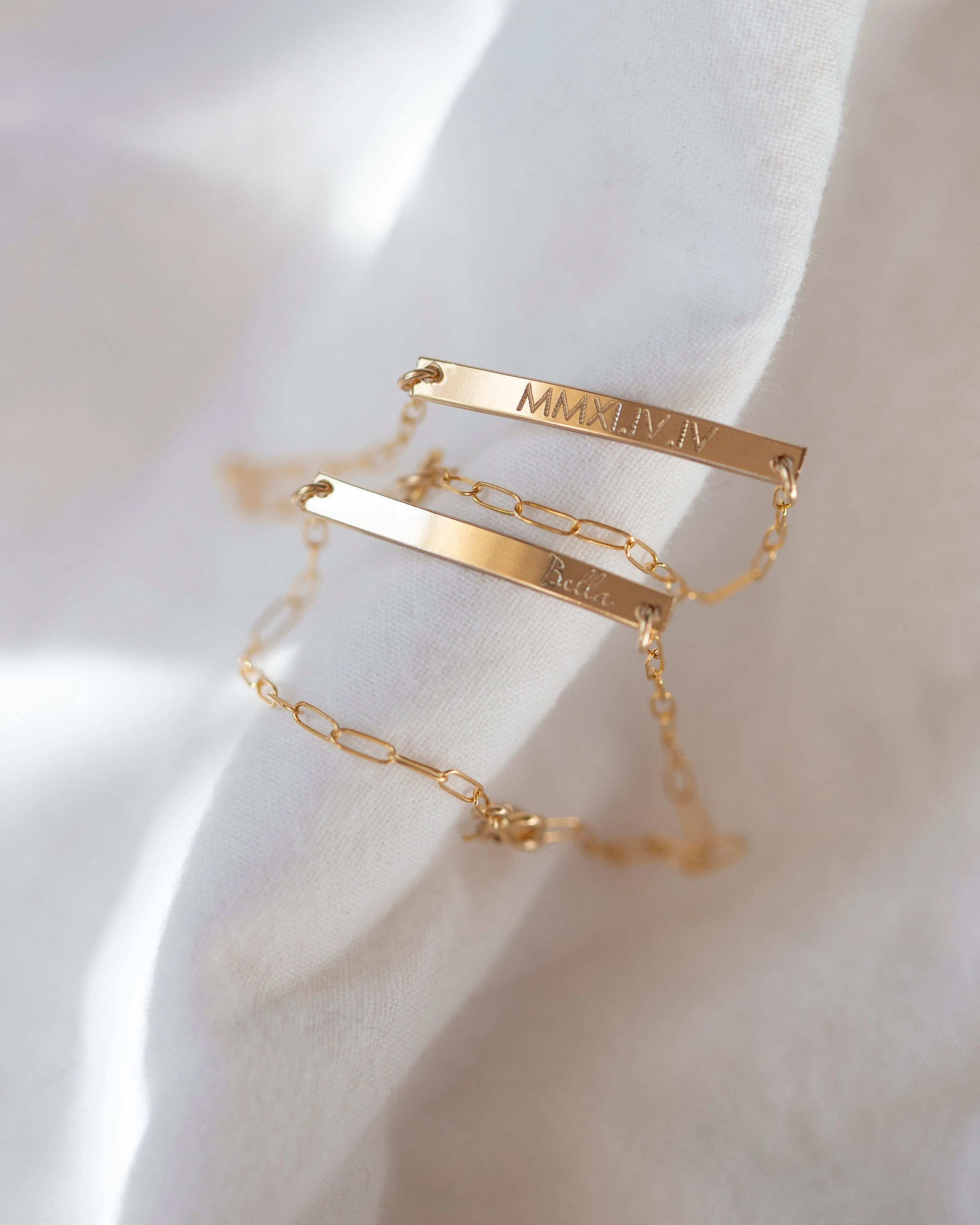 Personalized Dainty Bar Bracelet on Paper clip chain