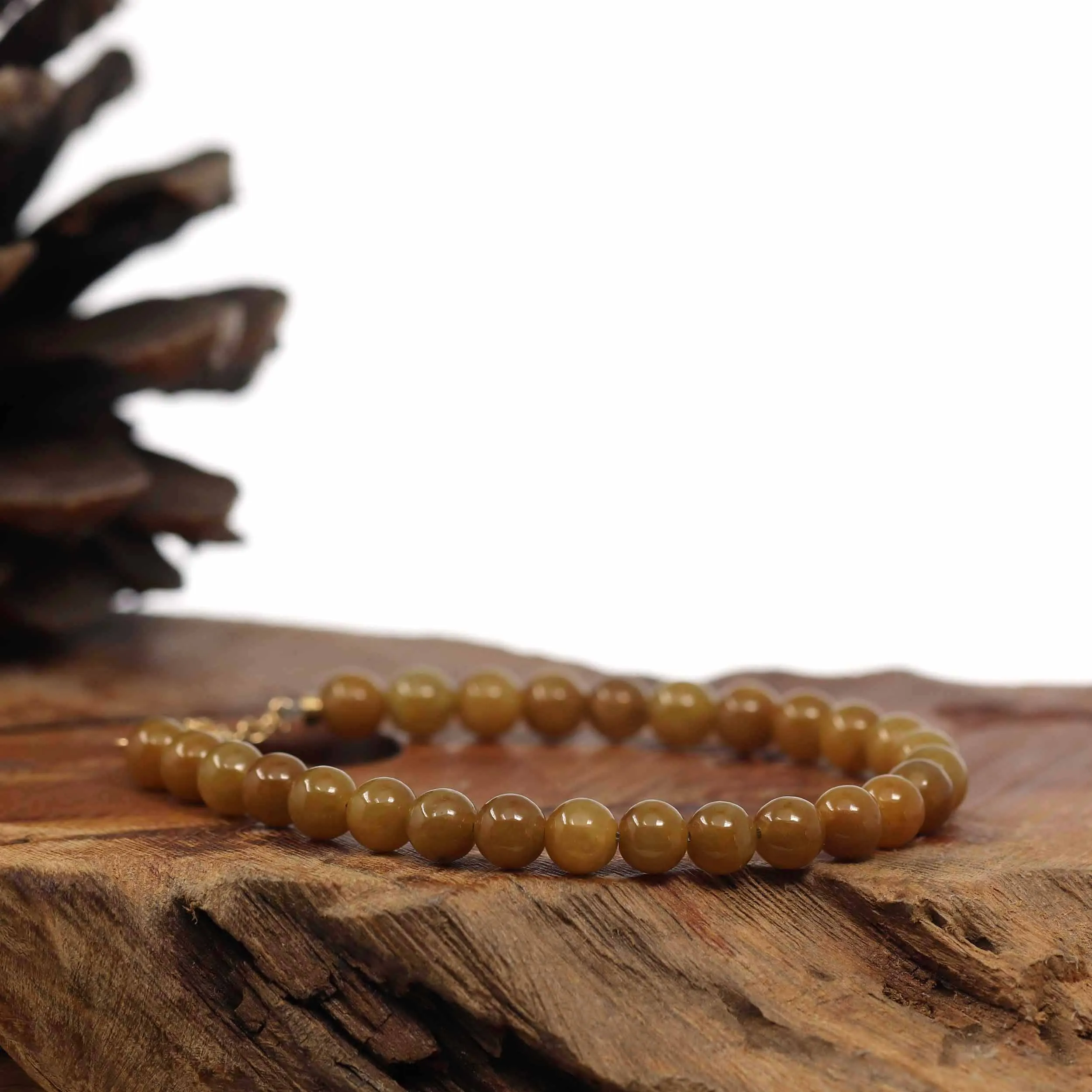 RealJade® Co. Genuine Red Jadeite Jade Round Beads Bracelet With 18K Yellow Gold Clasp ( 6 mm )