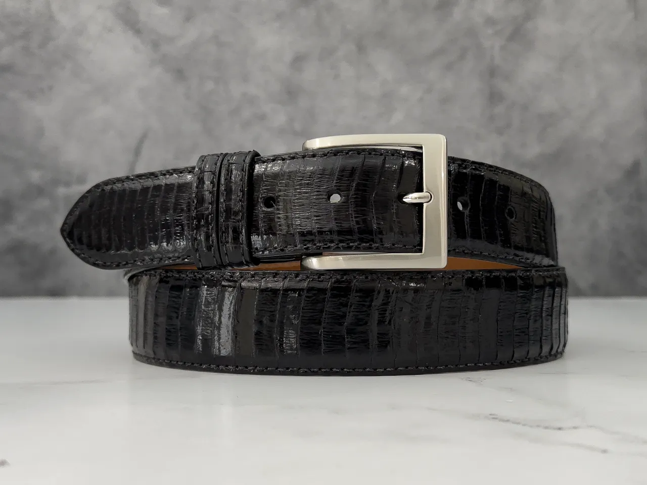 Spitting Cobra Back Cut Belt: Black