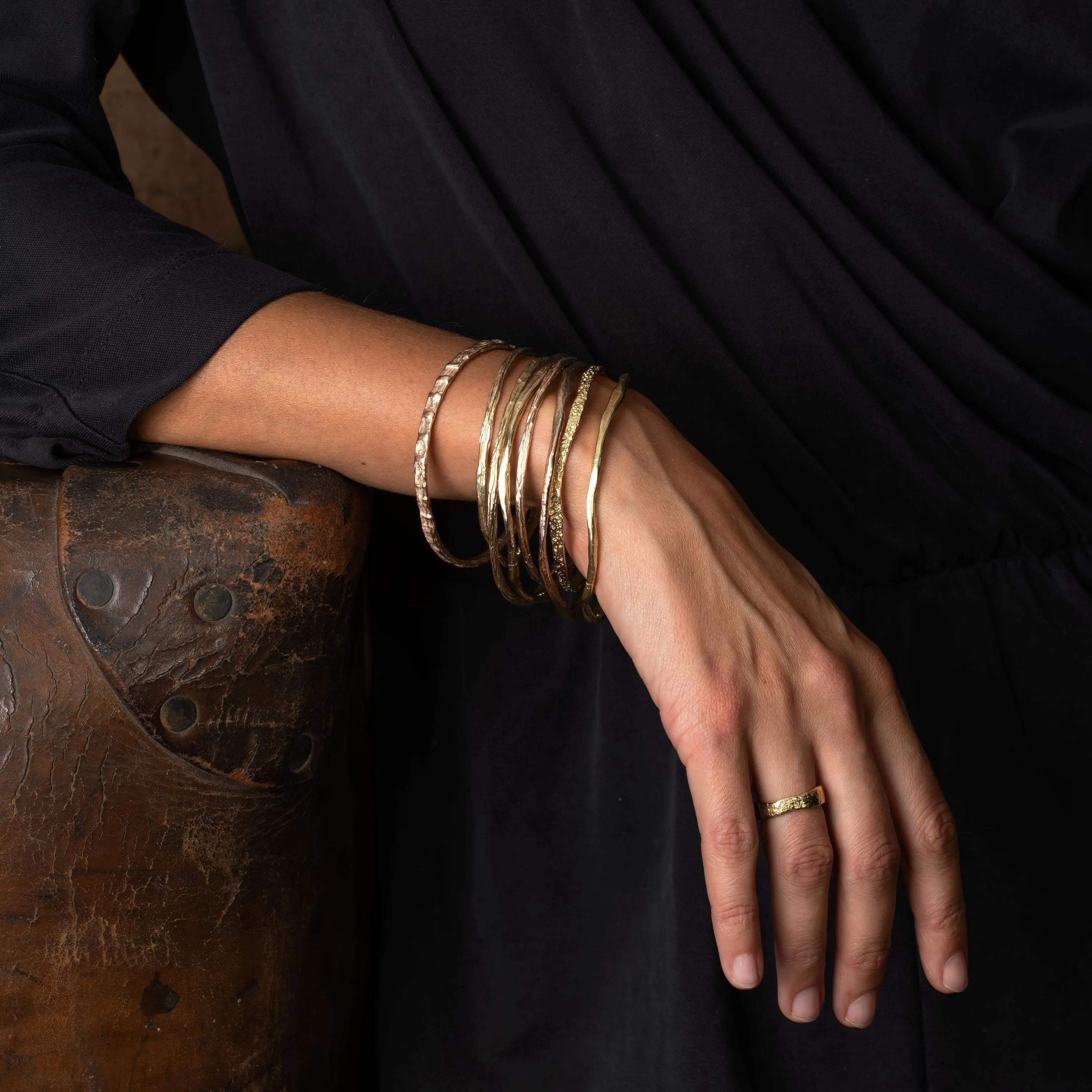 Stone Medium Ring 18ct Gold