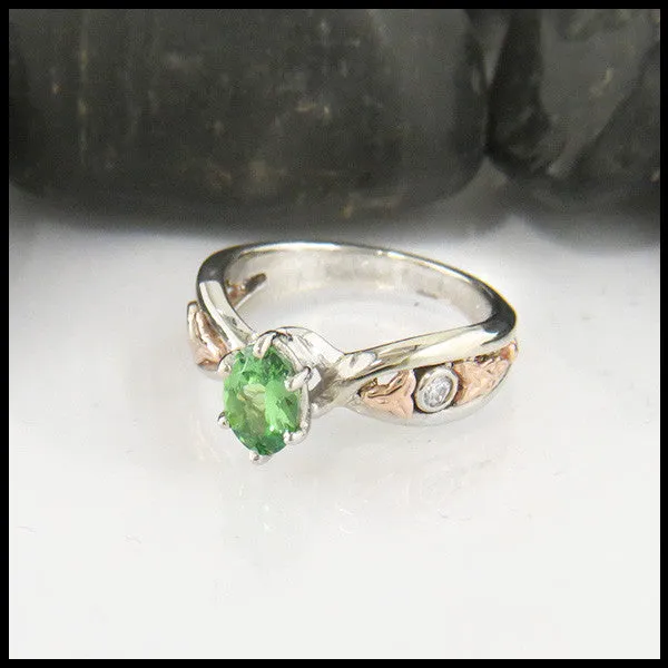 Trinity Twist Green Tsavorite Ring