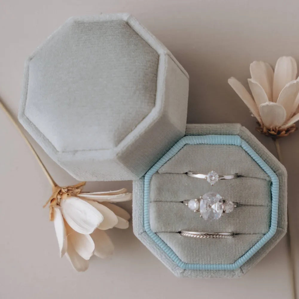 Triple Slot Velvet Ring Holder in Gold Foil Only