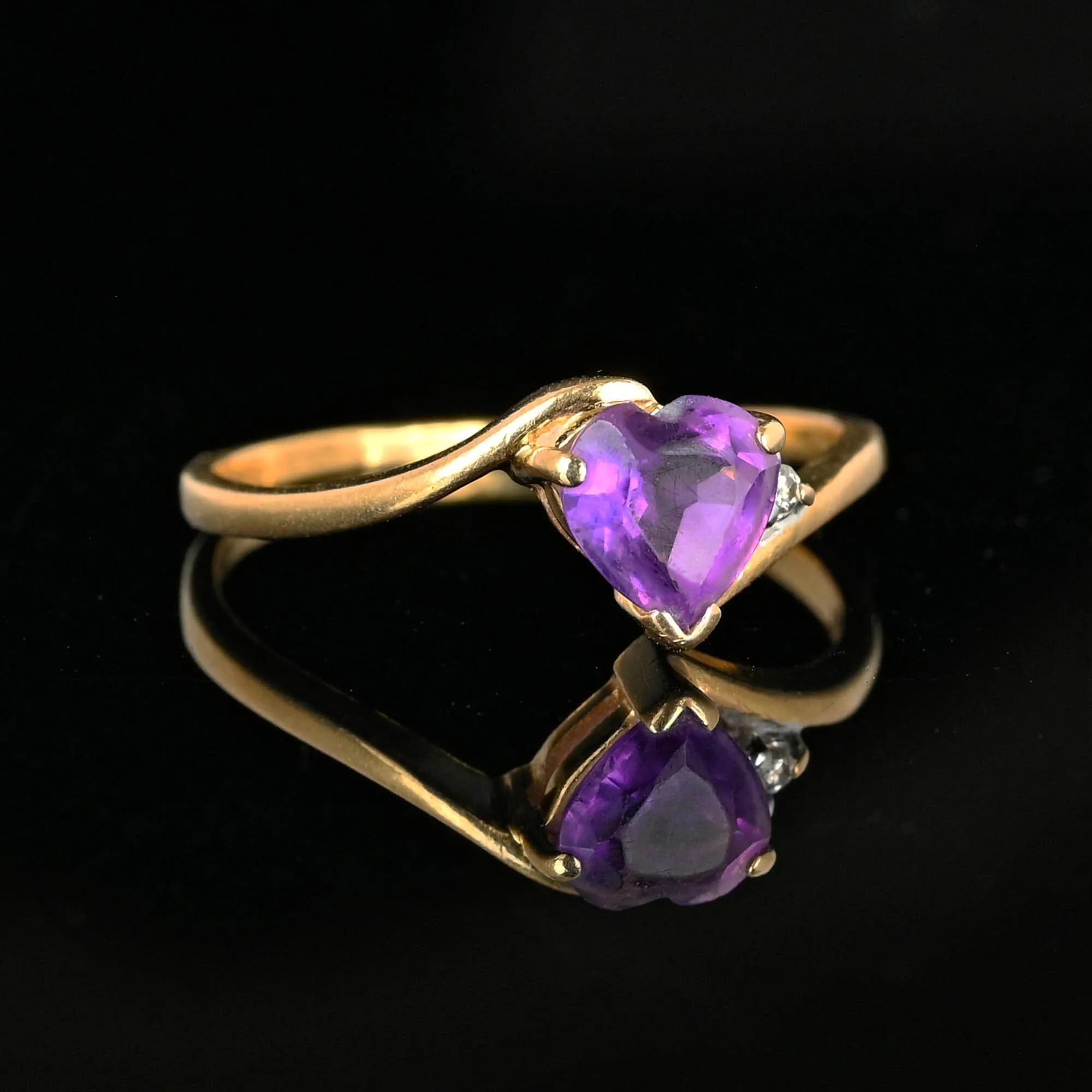 Vintage 14K Gold Bypass Diamond Amethyst Heart Ring