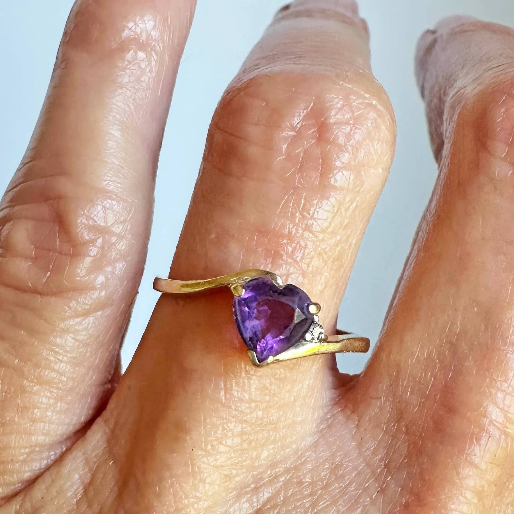 Vintage 14K Gold Bypass Diamond Amethyst Heart Ring