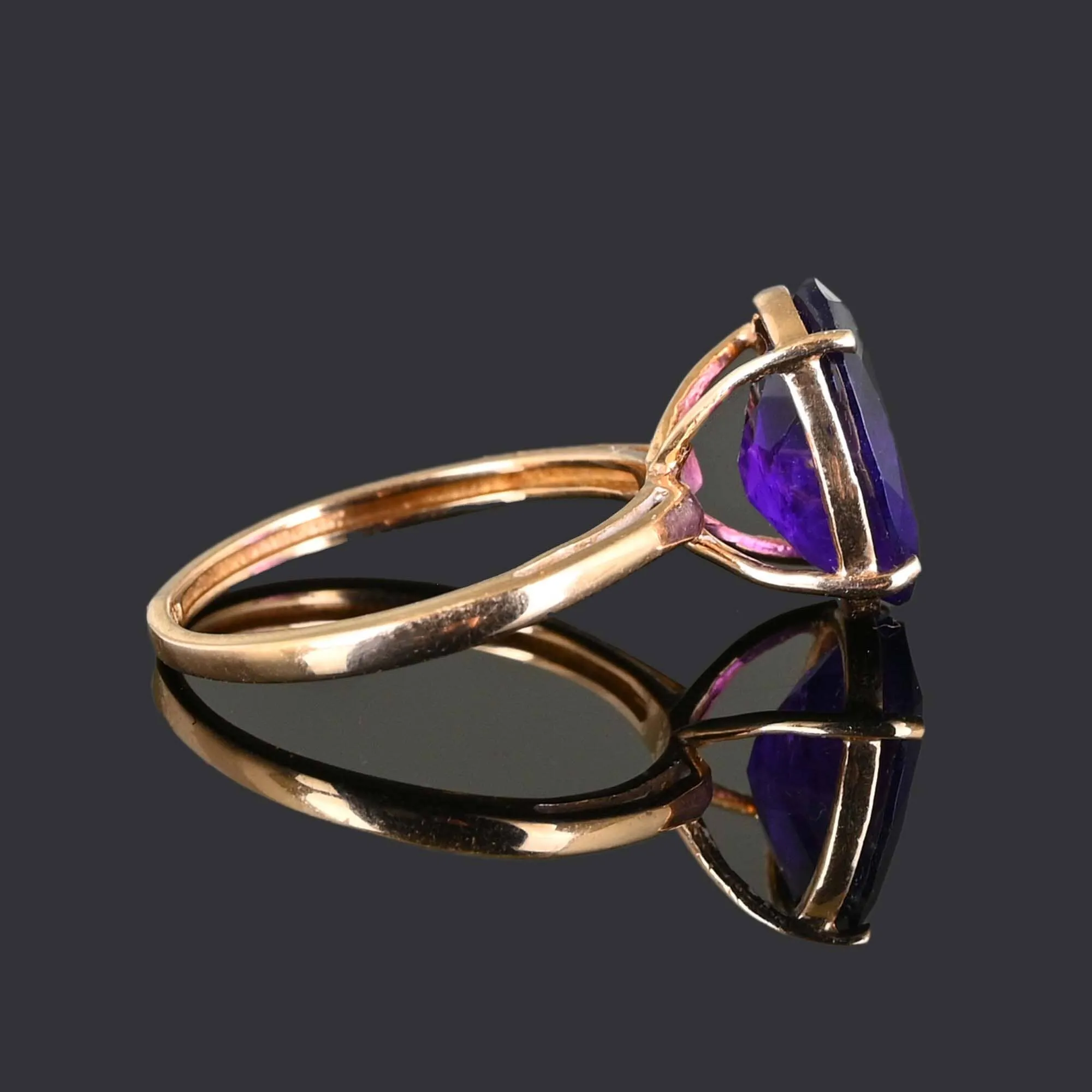 Vintage Rose Gold Amethyst Solitaire Ring