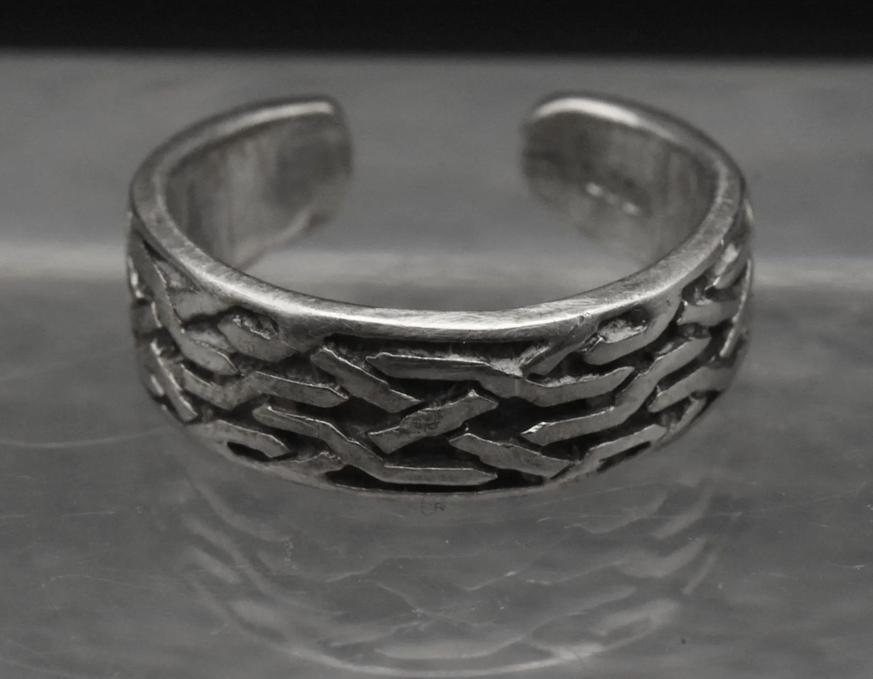 Vintage Sterling Silver Celtic Knot Open Shank Adjustable Toe Ring - Size 3.25 
